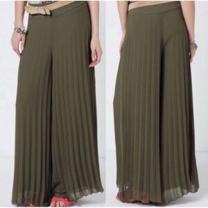 Elevenses Olive Green Pleated Wide Leg Palazzo Pants Size 8
